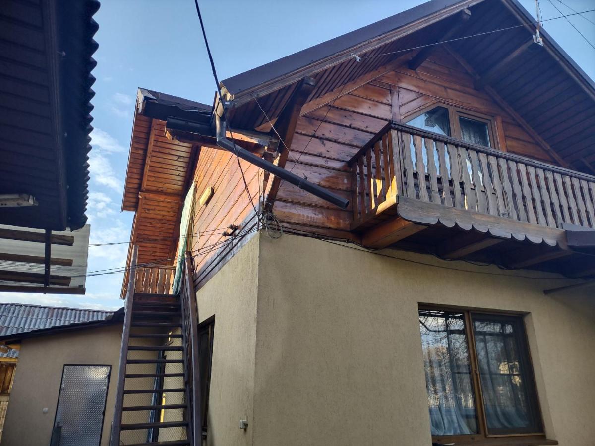 Pensiunea Ghita Vasile Vadu Izei Exterior photo