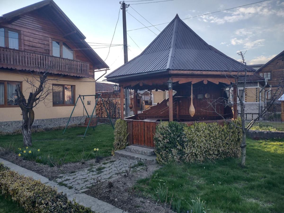 Pensiunea Ghita Vasile Vadu Izei Exterior photo